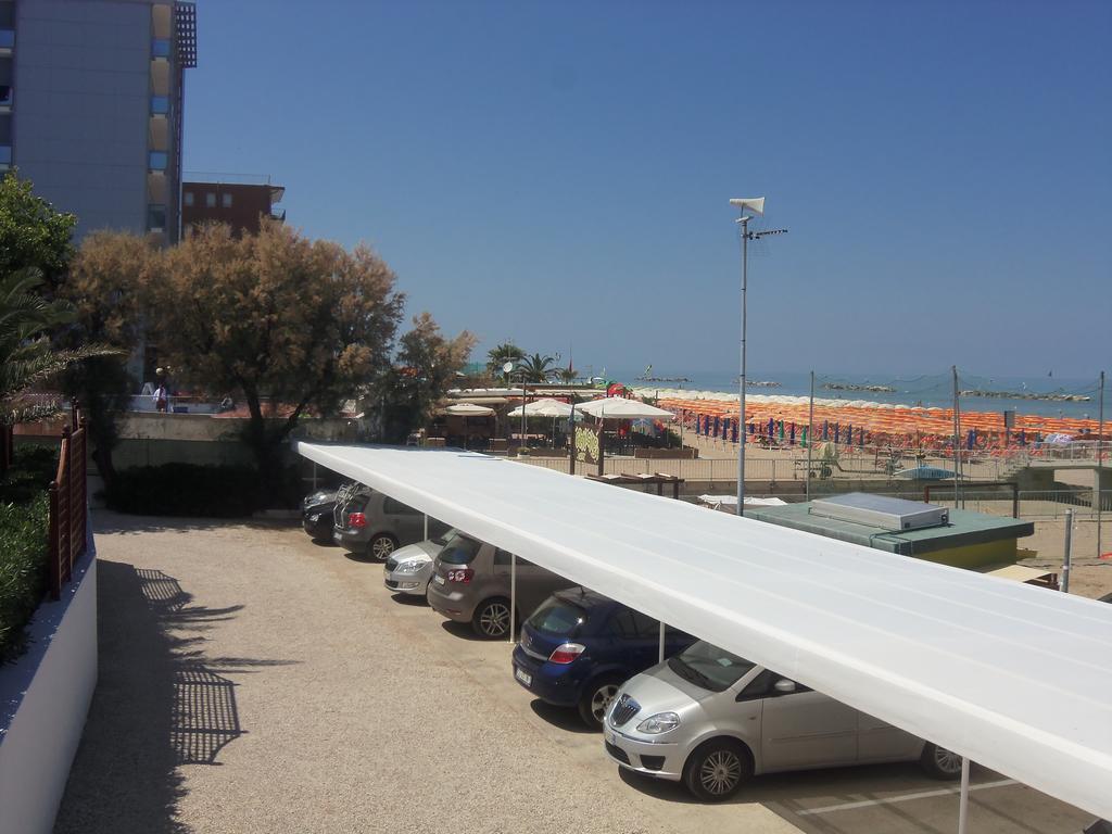 Hotel Spiaggia Pesaro Zewnętrze zdjęcie